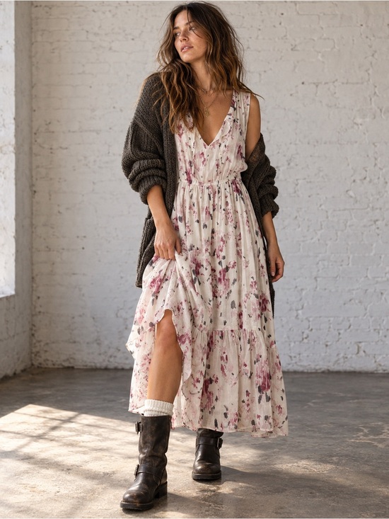 Black Swan Dresses & Skirts - floral watercolor midi dress tiered v-neck romantic boho size small by black swa